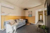 Little Dipper - 2-Bedroom Accommodation