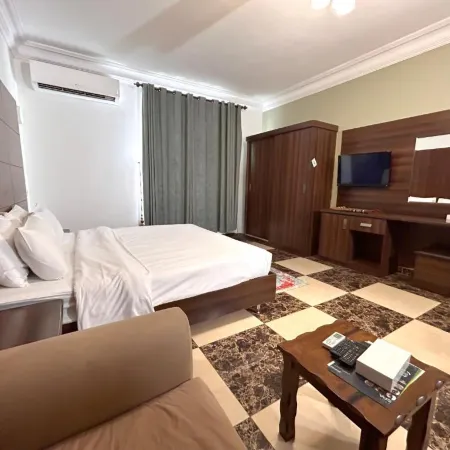 Lamar House Serviced Apartments 2