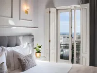 Estoril Boutique Hotel Hotel dekat Pantai Poca
