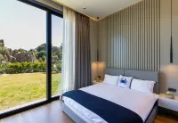Bodrum Luxury Villa Sea View and Private Pool - 방갈로