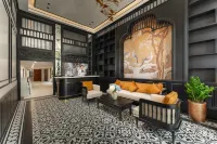 Grand Luxury Hotel