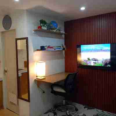 Peaceful Mobo House | WiFi, Aircon, Near City Others
