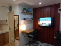 Peaceful Mobo House | WiFi, Aircon, Near City - Homestays