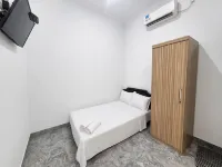 Hotel O near Mitra Plumbon Hospital formerly Guesthouse Pondok JK - Parking