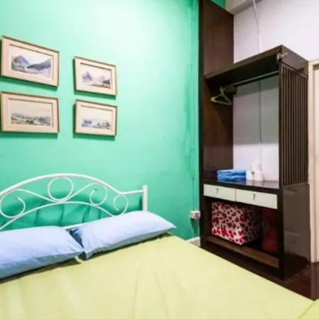 1137 Hostel