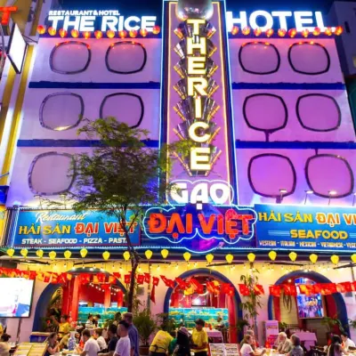 โรงแรม เดอะ ไรซ์ & ทัวร์ - 195 เดอ ธาม โรงแรมใกล้ถนนบุยเวียน