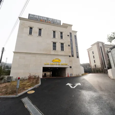 Lua Premium Unmanned Hotel