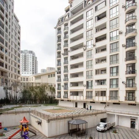 Central Baku Apartment - Old City & Boulevard