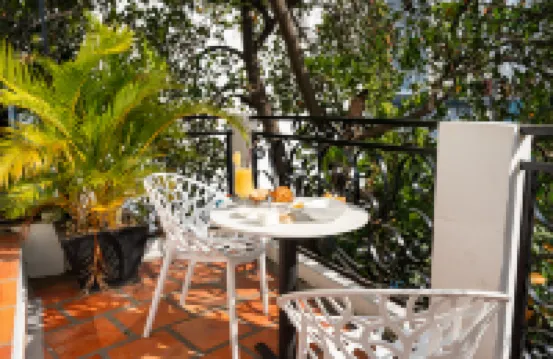 Samaya Boutique & Cuisine