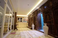 Townhouse Oak near Stasiun Purwosari for