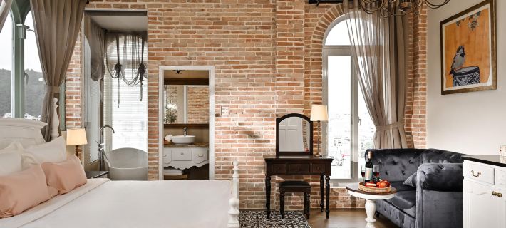 The Luna Boutique Hotel Отели в г. Куинён