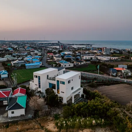 Jeju East Coast Private Villa Sea View& 2 Jacuzzis