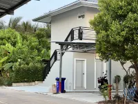 Sarona House - Mountain view