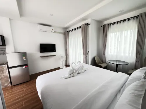 Sarona House - Mountain view