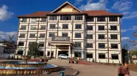Mittaphap Hotel Oudomxay - parking