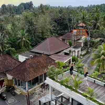 Villa Wedari by BaliSuperHost Hotel Exterior