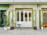 Luxury Thai Design Home – Chinatown Self Check In Hotels in Samphanthawong