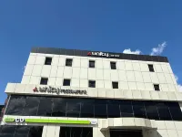 Unity Hotel - Ulaanbaatar Railway Station Hotel dekat Bandar Udara Internasional Chinggis Khaan