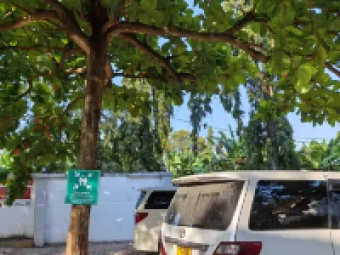 HUASHENG HOTEL Hoteles en Dar es-Salam