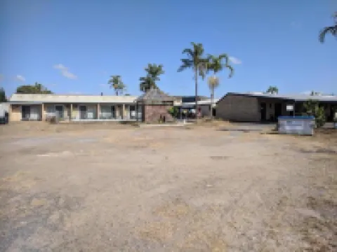 Royal Motel Rockhampton Hotels in Allenstown