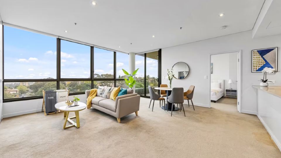 Stunning Waterview 2Bed Apt North Sydney