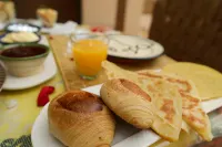 Riad Safran Rouge Jacuzzi RoofTop - sarapan