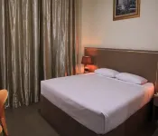 Cozzy Hotel Menara Archie Hôtels à : 