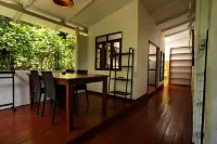 Spice Koh Phangan - parking