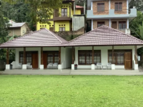 Matraville Home Stay Lake Toba Hoteles en Simanindo