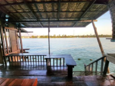 Baan Kammathep Amphawa guest house.