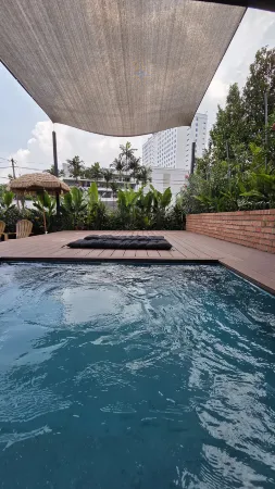 Tamerin Nest by Chrisenbel Villa Collection Отели в г. Петалинг-Джая