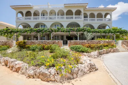 Curacao Luxury Holiday Rentals