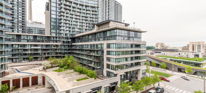 The Parade 1 Hotels in Toronto