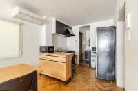 [Near USJ] For group trips! Roomy 4-story building with projector terrace near the station [for 12]