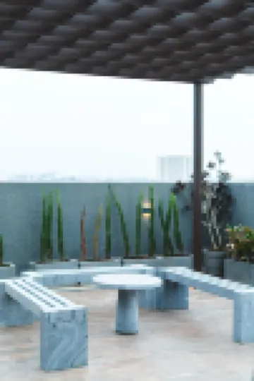 Modern Studio Near Bombay Hospital |Juliet Balcony