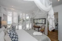 Elegant 2BR Oceanview Apartment Umhlanga | Pool & Beach
