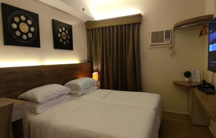 Cozy Suite with Private Patio near NUVALI