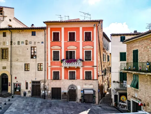 Michelangelo: entire space in the heart of Tuscany