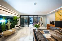 Hay Residence - Condos