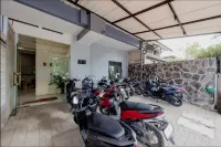 RedDoorz Plus @ D San Residence Buah Batu
