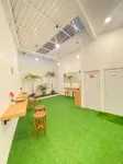 THE CABIN HOTEL AMBASADOR