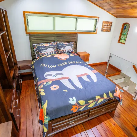 Casitas Del Rio Riverfront Nature Lodge - Sloth Luxury Villa