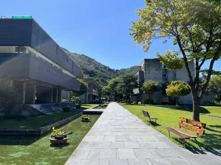 Manhae Maeul Отели рядом с достопримечательностью «Baekdamsa»