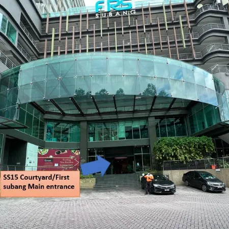 SS15 Courtyard First Subang Cozy Studio with WIFI/TV Box Отели рядом с достопримечательностью «Торговый центр Evolve Concept Mall»