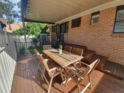 Welcome to Your Peaceful 2BR Villa Retreat Hotels in Campbelltown