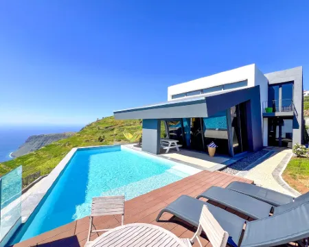 Villa Leonor Cliffside Retreat. Hotel a Calheta