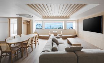 Jeongonjae Stay – Korean Traditional Guesthouse (2min from Busan Station, Up to 18 Guests)