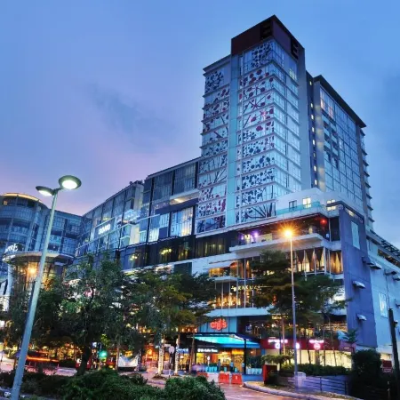 Empire Suites Subang by Mana Mana Отели рядом с достопримечательностью «Торговый центр Evolve Concept Mall»