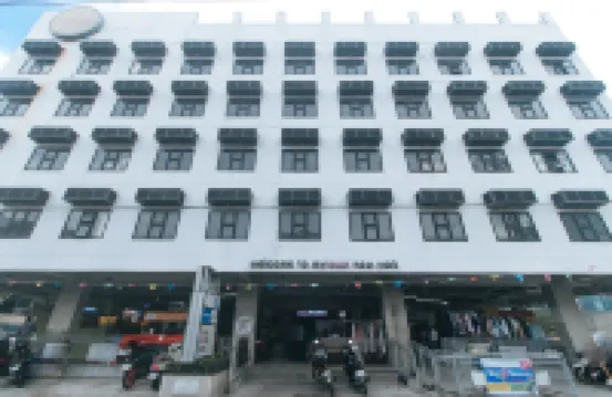 RedDoorz Premium @ MyTown New York