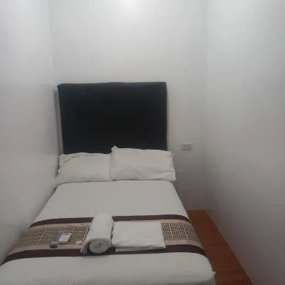 Room 205 2nd floor near sm clark robi カンパンガン研究センター周辺のホテル